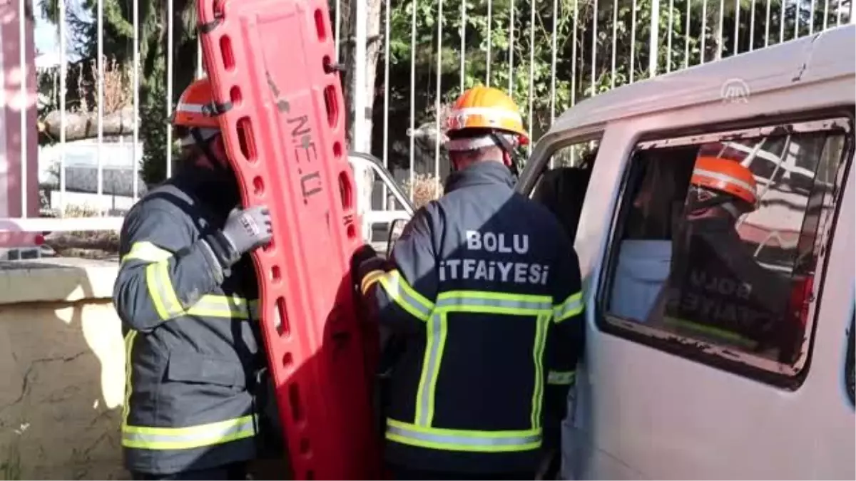 İtfaiyenin tatbikatı gerçeğini aratmadı - BOLU