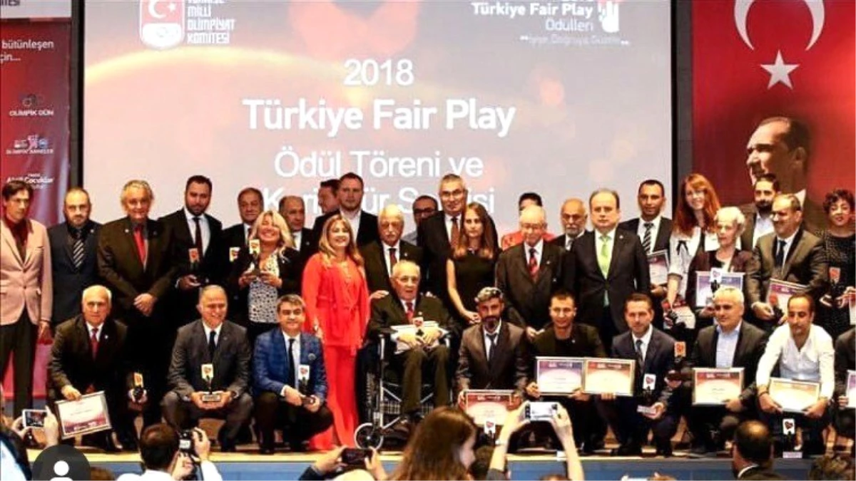 MEÜ Öğretim Üyesi Gümüş\'e, Türkiye Milli Olimpiyat Komitesinden Şeref Diploması