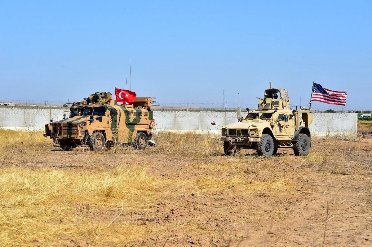 MSB: "Suriye\'nin kuzeyinde, Fırat\'ın doğusunda Güvenli Bölge tesisi faaliyetleri kapsamında; TSK ve...