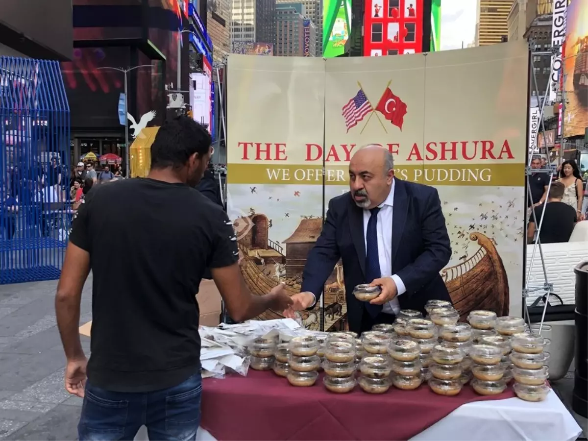 New York\'ta bin kişiye aşure dağıtıldı