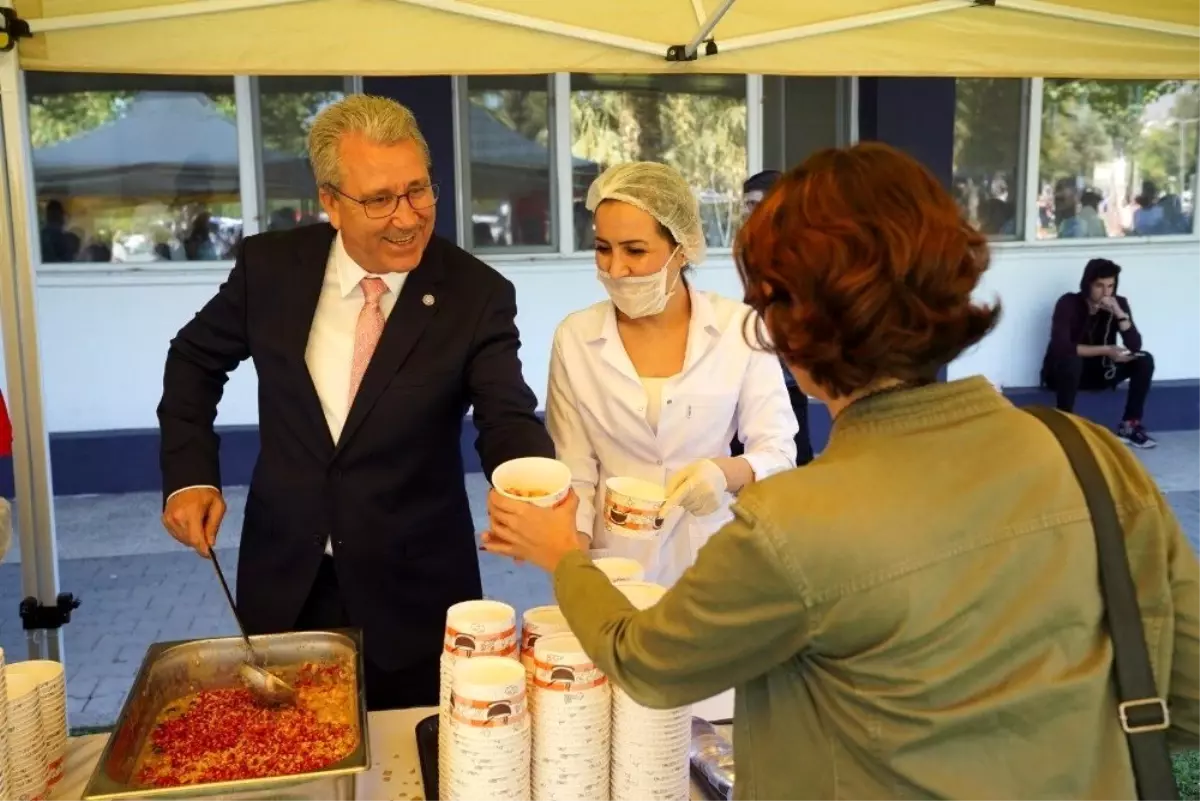 Rektör Budak\'tan öğrencilere sıcak karşılama