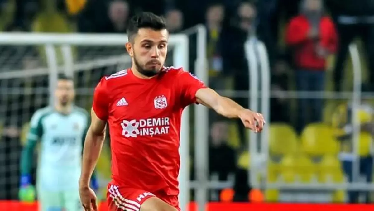 Sivassporlu Emre Kılınç iki hafta sahalardan uzak kalacak