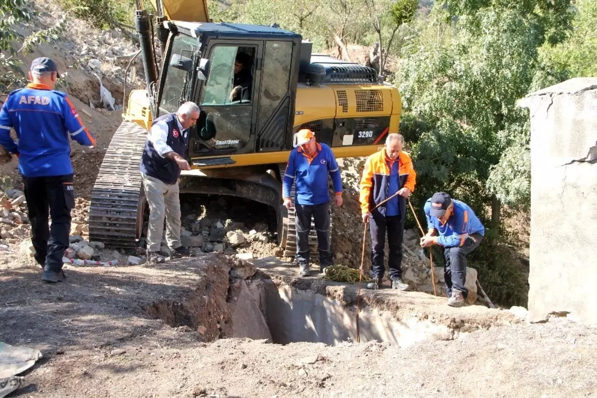 Su kuyusuna düşen tosun için kurtarma operasyonu