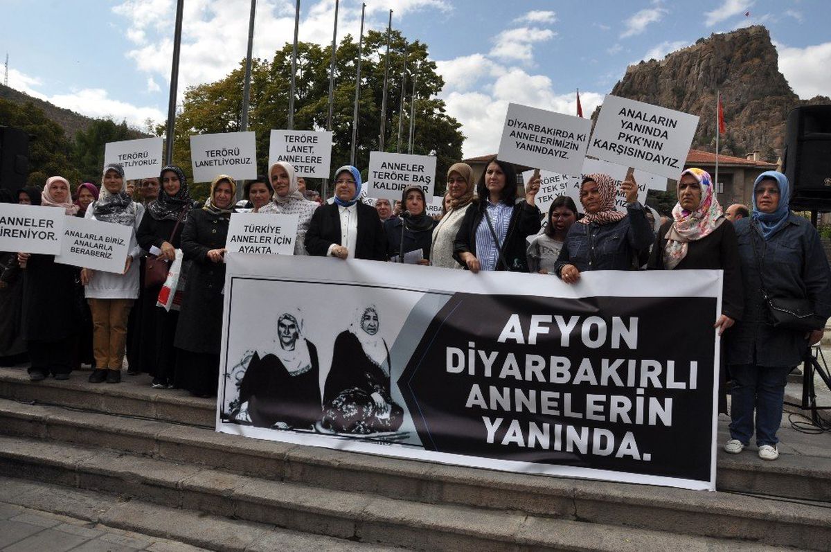 Afyonkarahisar\'dan Diyarbakır\'daki annelere destek