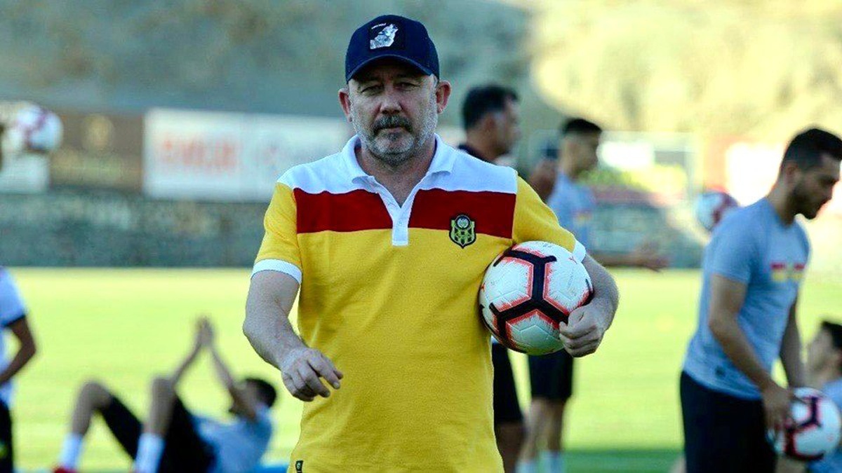 Beşiktaş taraftarının \'Sergen Yalçın\' tezahüratı Malatya\'yı rahatsız etti