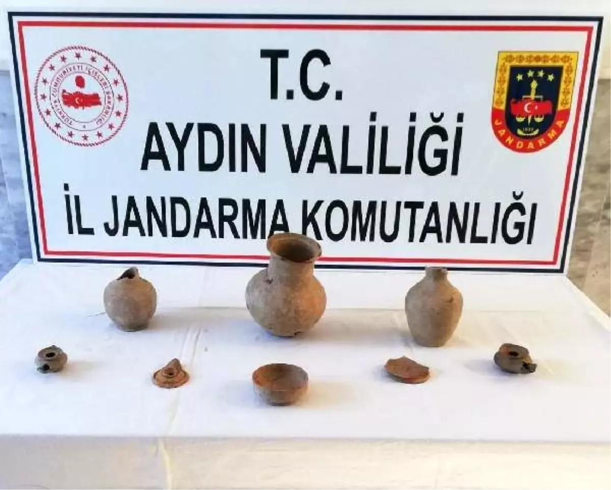 Evinde tarihi eserlerle yakalandı