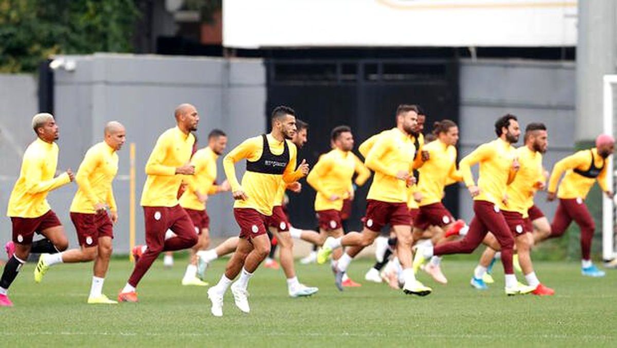 Galatasaray, Fenerbahçe maçı hazırlıklarını sürdürdü