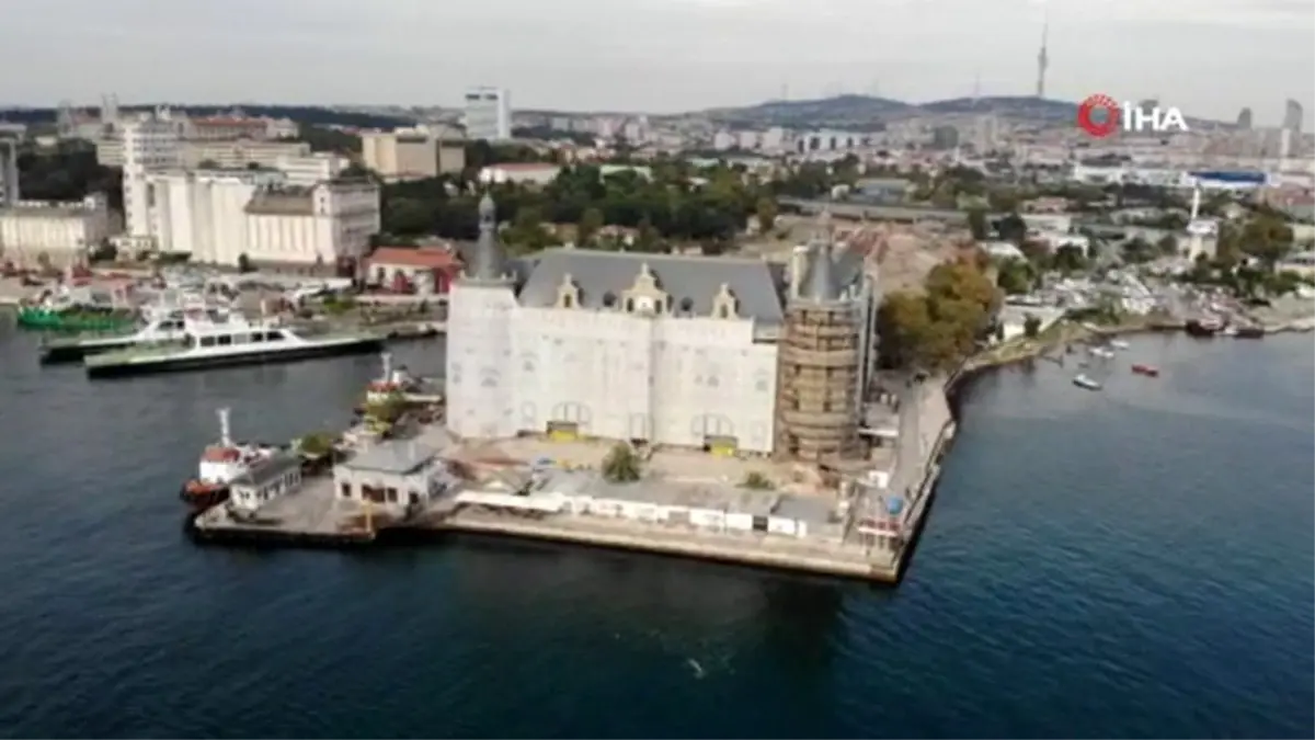 Haydarpaşa Garı\'nın simgesi olan saat yerine monte edildi