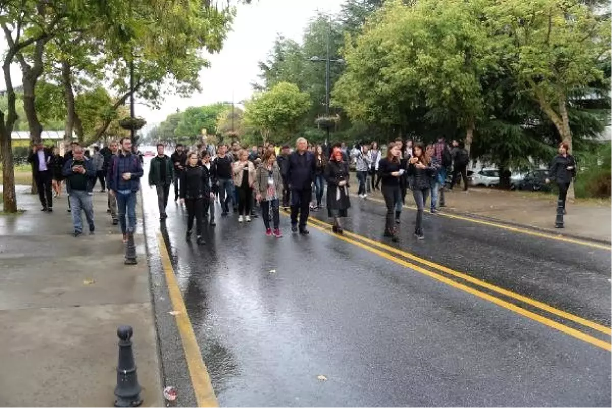 İstiklal caddesi\'nde öldürülen halit ayar için sessiz yürüyüş