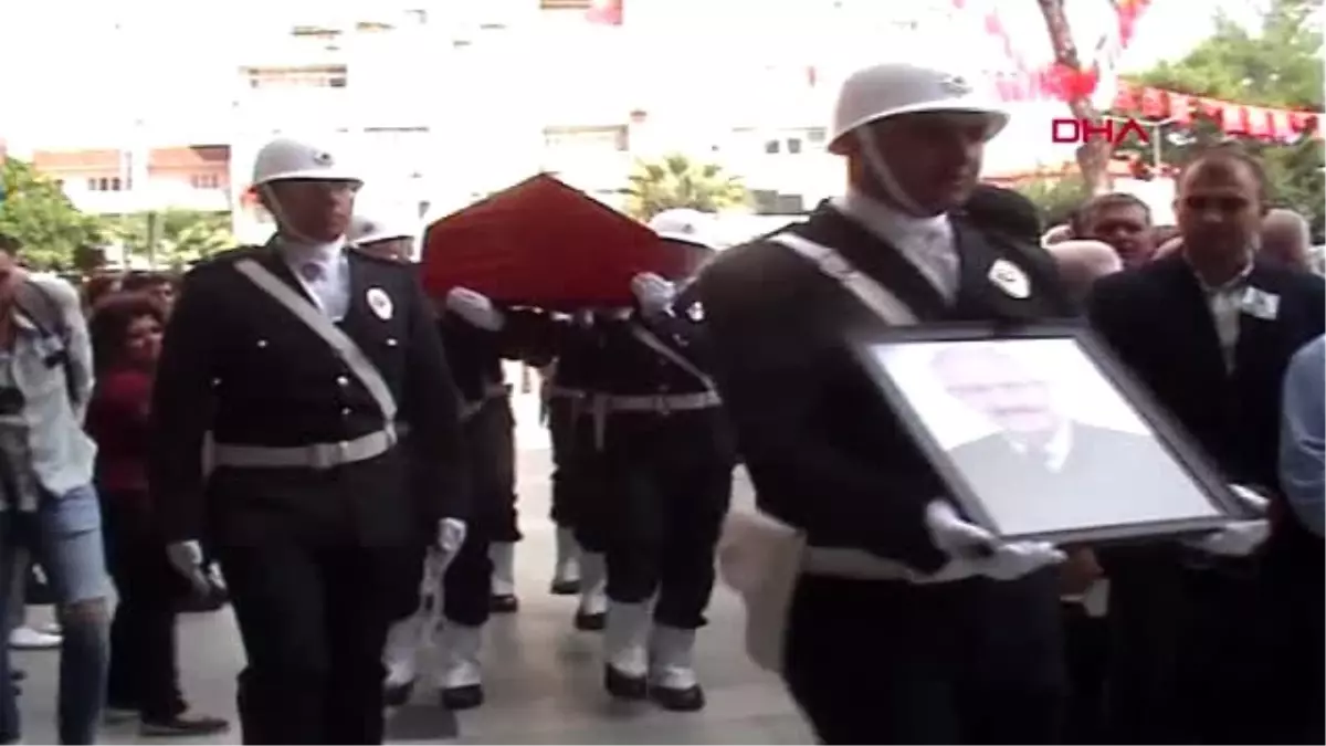 Mehmet yüzügüler son yolculuğuna uğurlandı