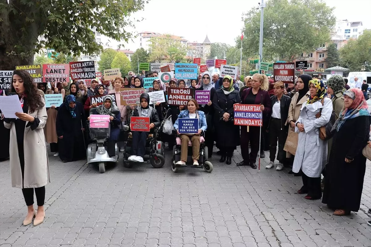 STK temsilcilerinden Diyarbakır annelerine destek