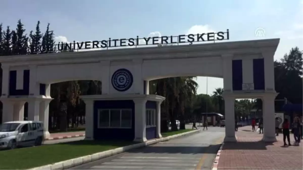 Üniversite öğrencileri "teröre karşı" yürüdü