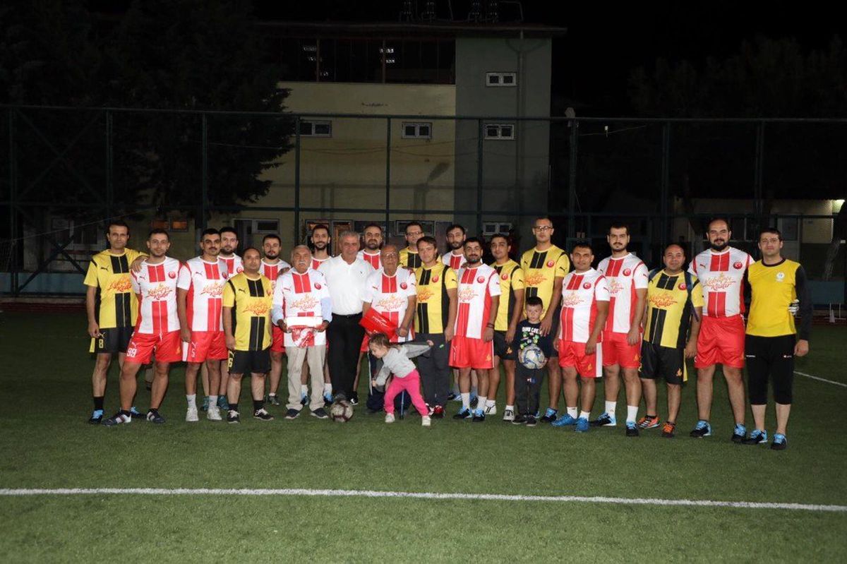 64 yıl sonra yeşil sahaya döndüler