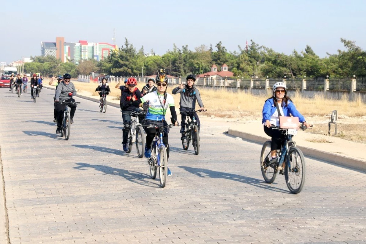 Bandırma\'da " Haydi Çocuklar bisikletle okula" projesi