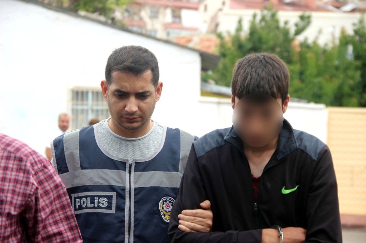 Çeyizlik ev eşyası çalan hırsızlık şüphelisi polisten kaçamadı