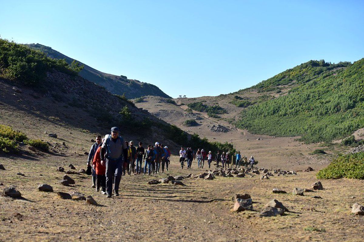 Dağcılar Van Gölü için tırmandı