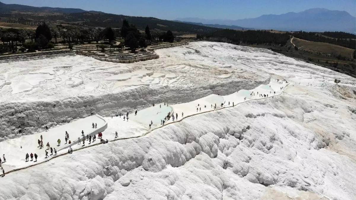 Denizli, nüfusunun 2 katından fazla turisti ağırladı