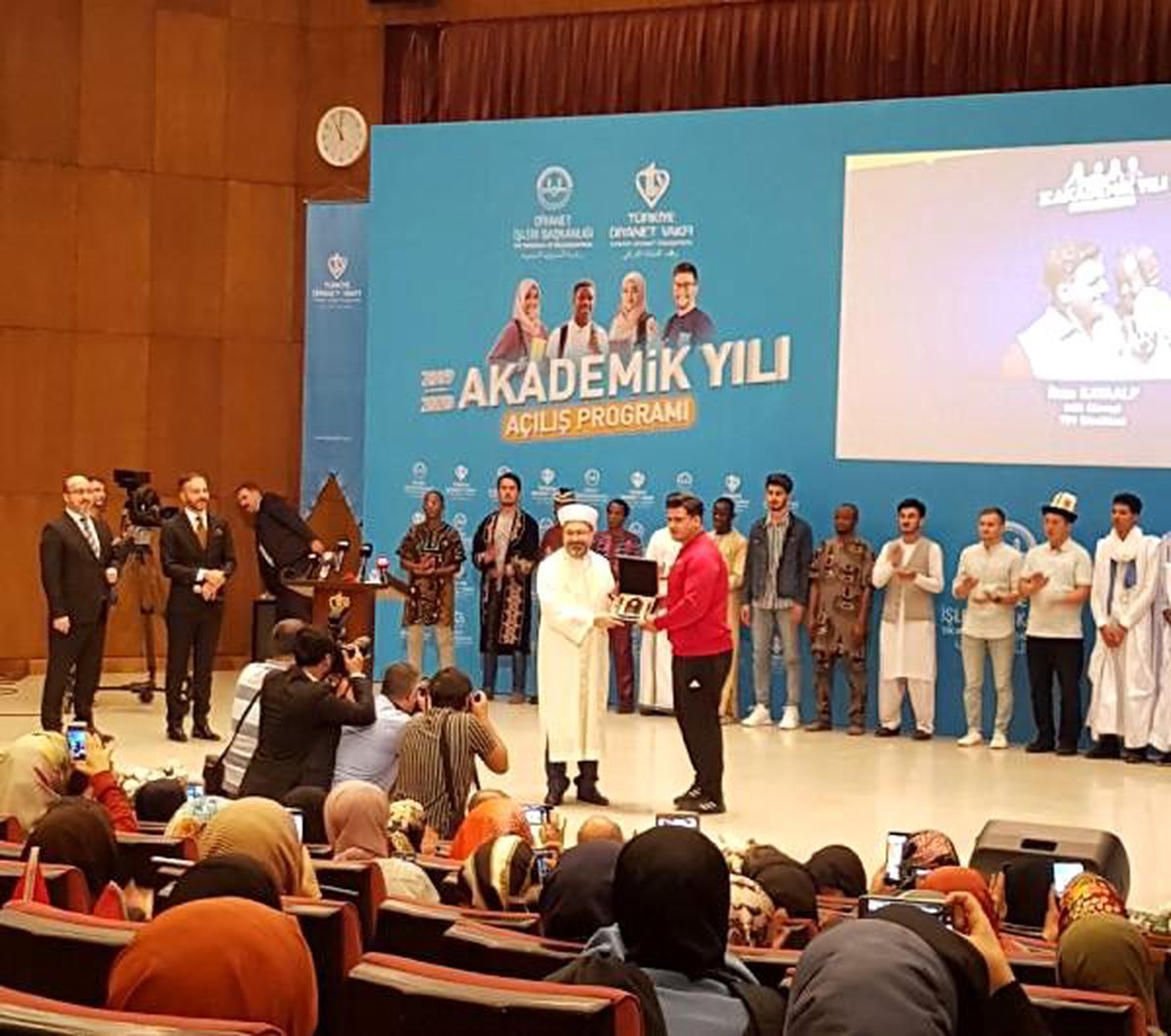 Diyanet işleri başkanı erbaş: 200 bin misafir öğrencimiz var