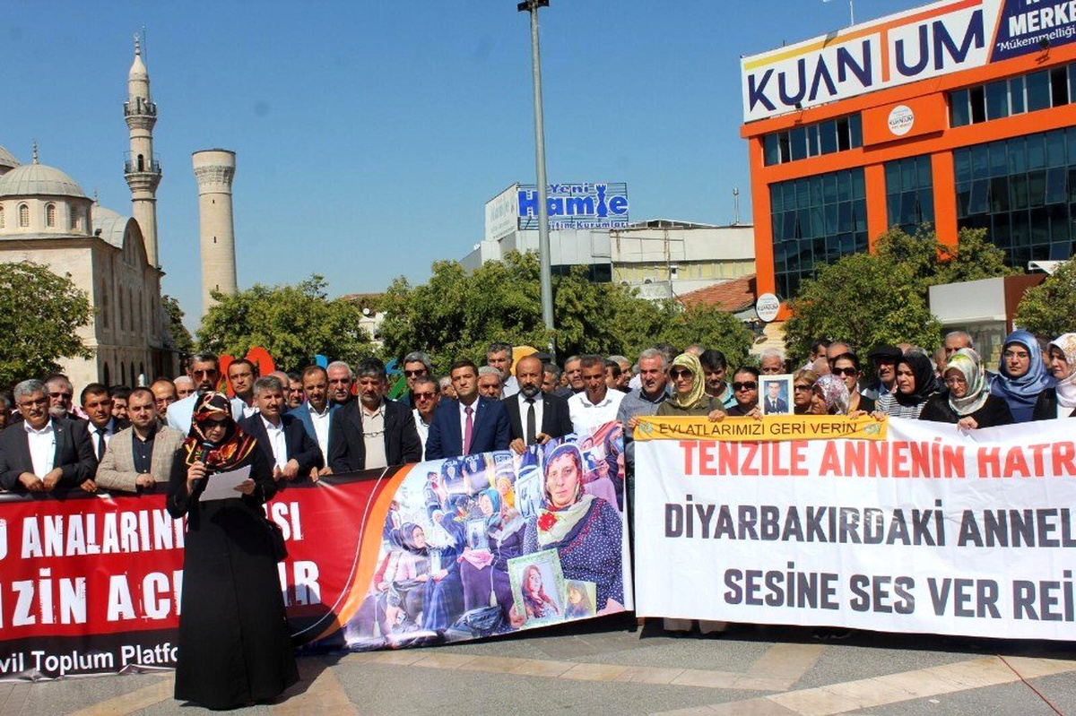 Diyarbakır Annelerine Malatya\'dan destek sürüyor