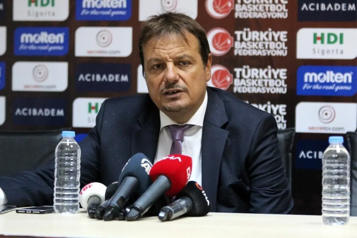 Ergin Ataman: "Sezona kupayla başladık"