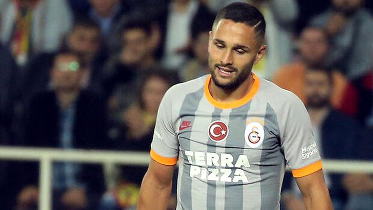 Galatasaray\'ın yeni transferi Andone derbide tribünde!