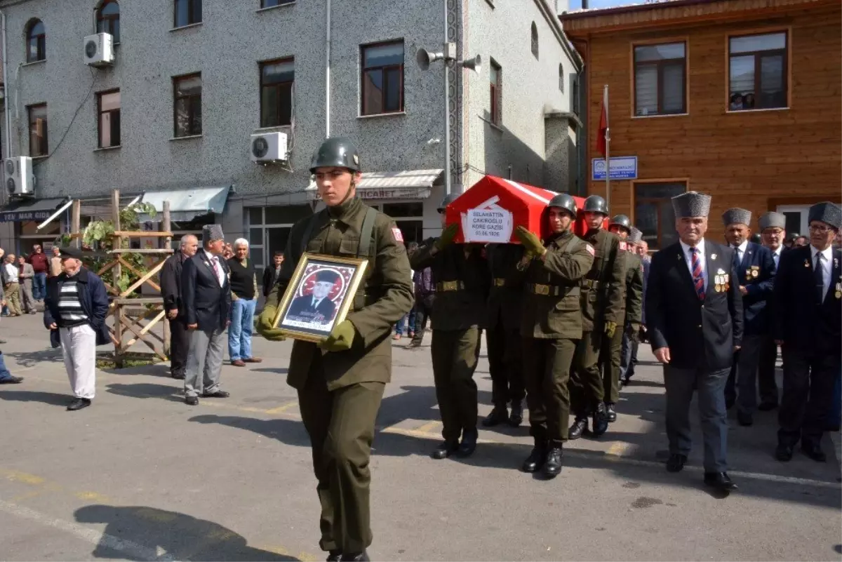 Kore gazisi, son yolculuğuna uğurlandı