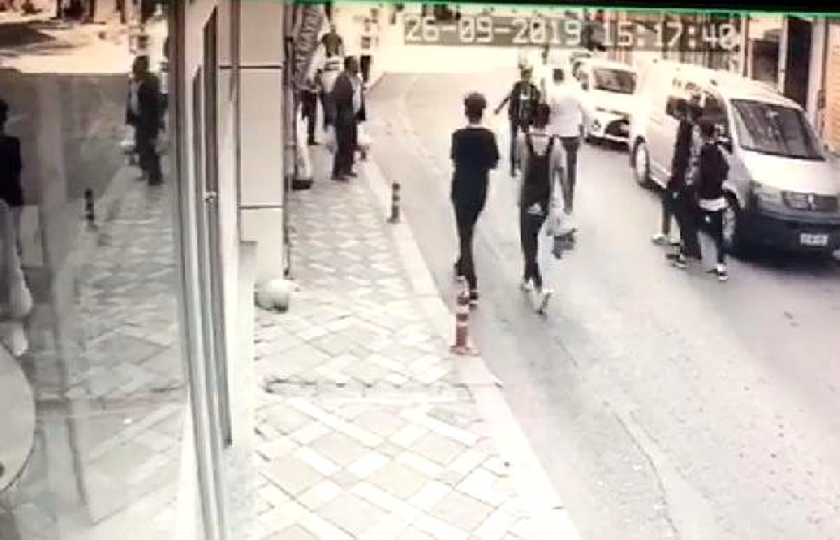 Lise öğrencilerinin bıçaklı kavgası: 1 yaralı