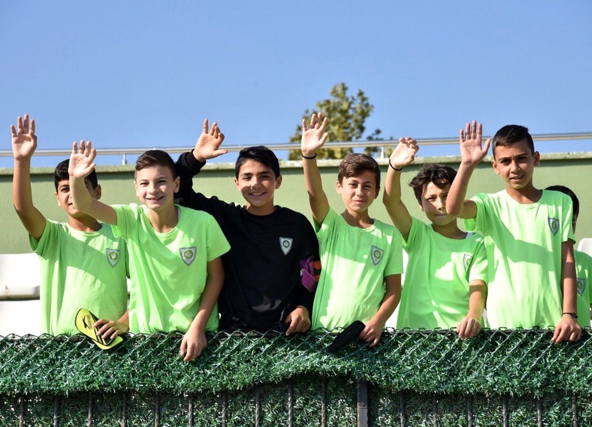 Manisa BBSK\'nın Kış Spor Okullarına büyük ilgi