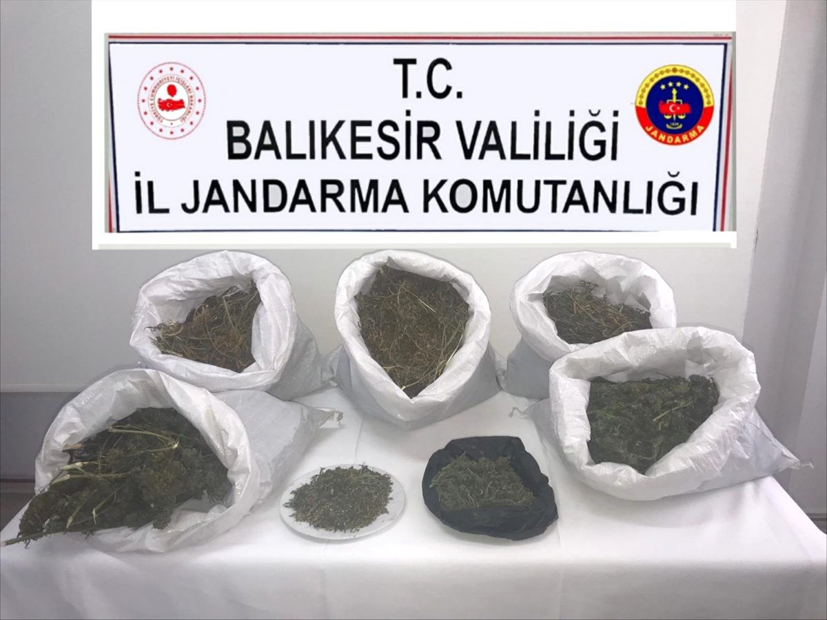 Manyas\'ta uyuşturucu operasyonu