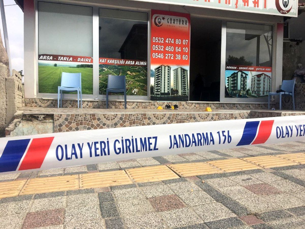 Ortağına kurşun yağdırdı