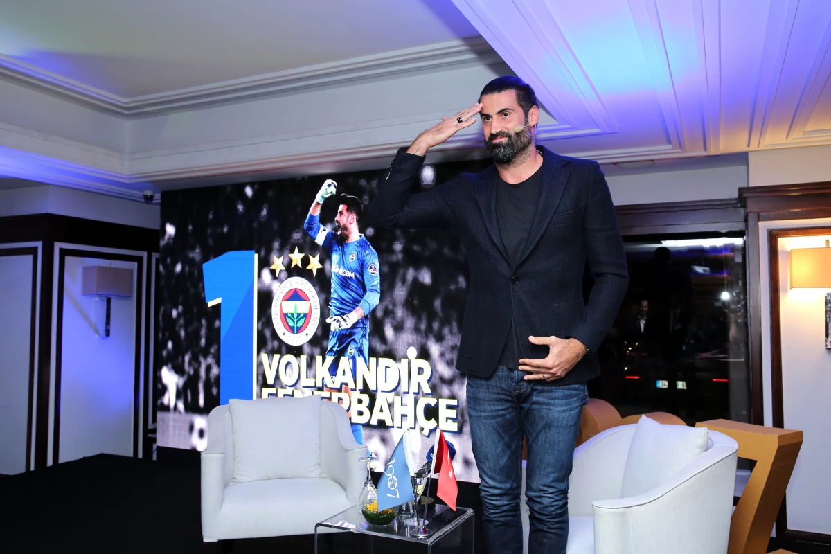 Volkan Demirel 1907 Fenerbahçe Derneği üyeleri ile bir araya geldi