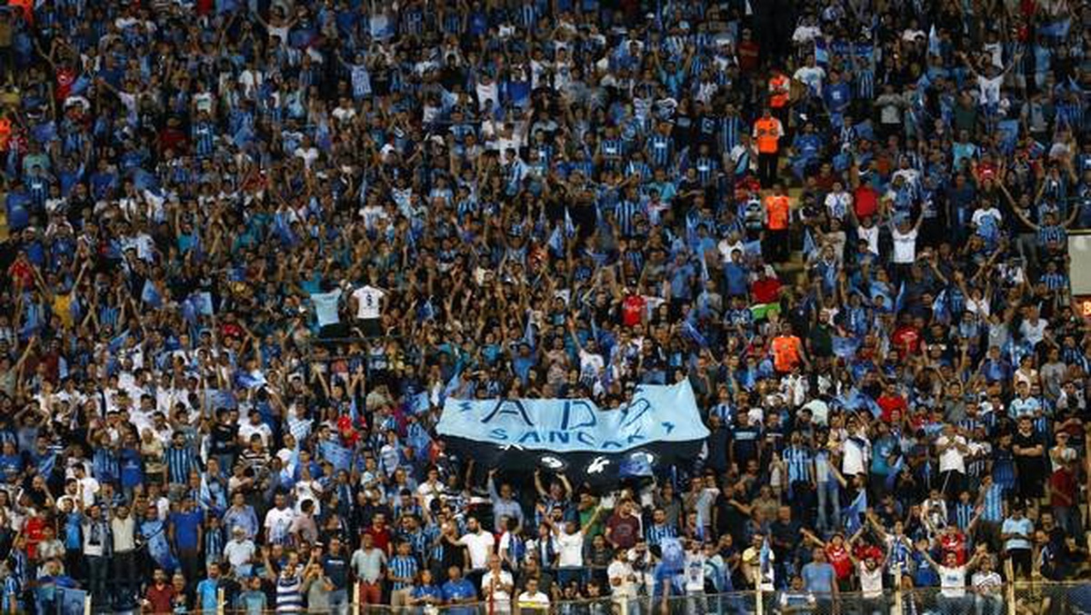 Adana Demirspor\'u merdiven boşlukları yaktı! 270 bin TL ceza...