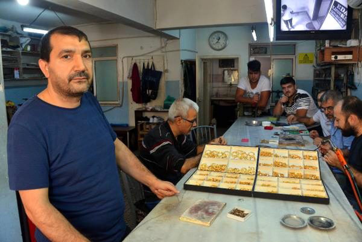 Altında ayar vurgunu