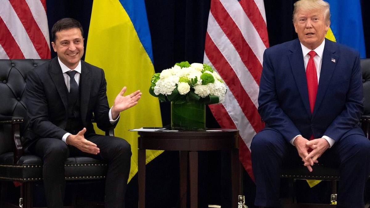 Amerikan basını: Trump\'ı şikayet eden bir CIA görevlisiydi