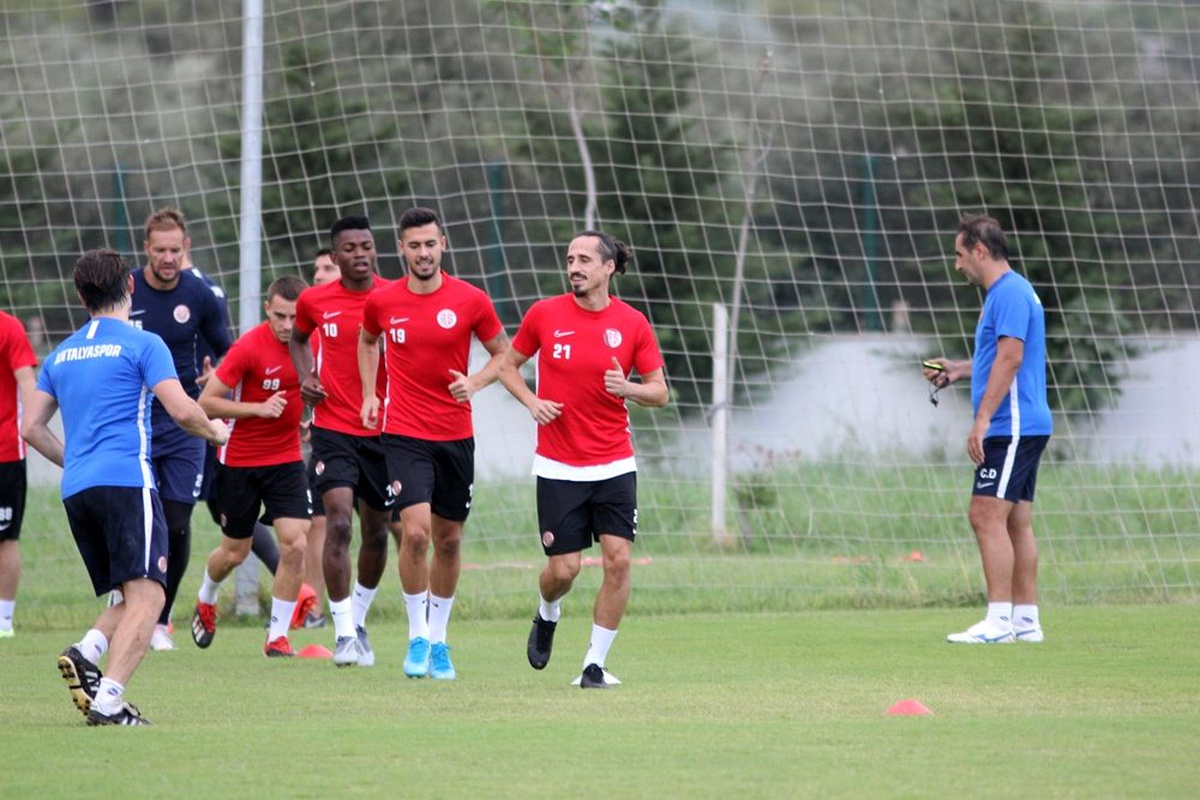 Antalyaspor iç saha şanssızlığını Yeni Malatyaspor ile kırmak istiyor