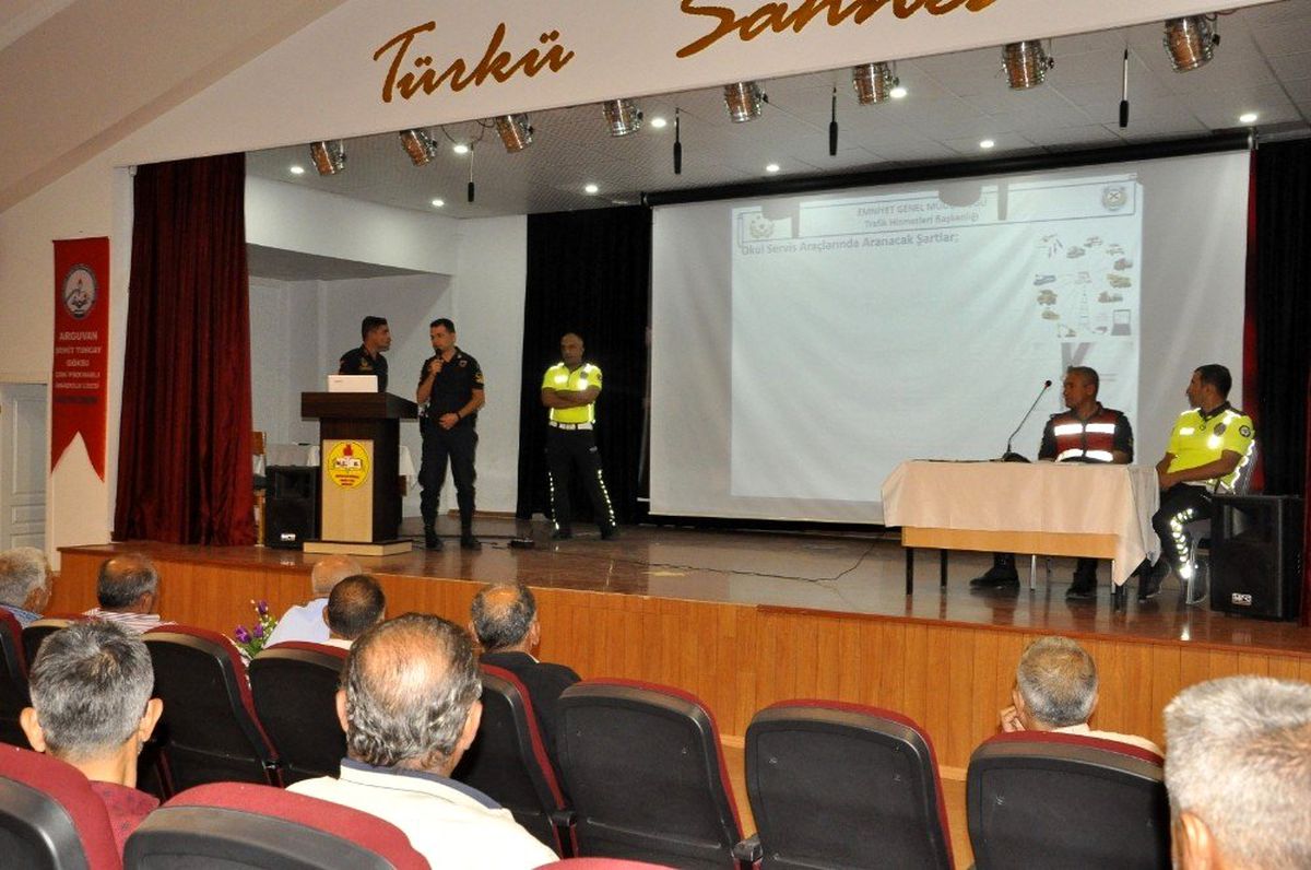 Arguvan\'da okul servis sürücülerine eğitim