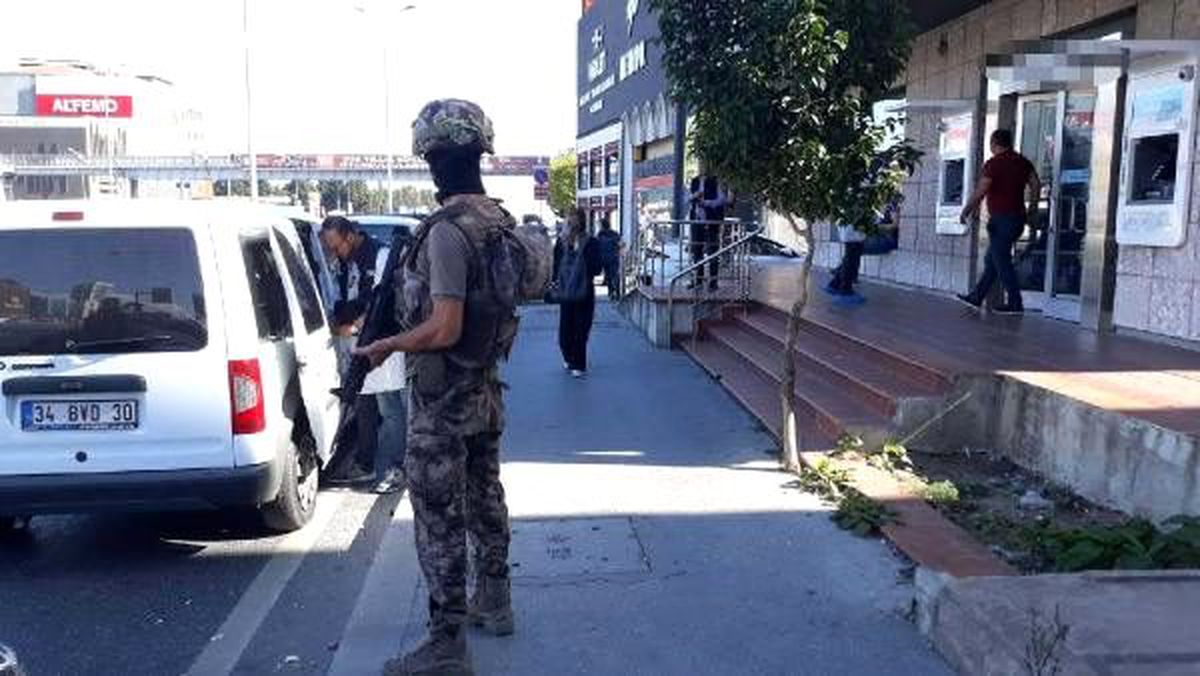 Avcılar\'da silahlı banka soygunu