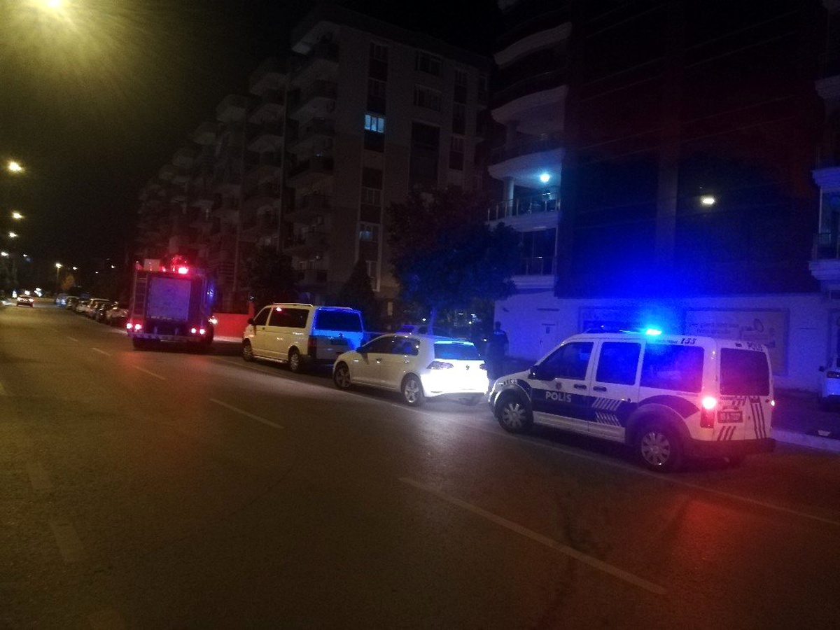Aydın\'da marketten çıkan duman itfaiyeyi harekete geçirdi