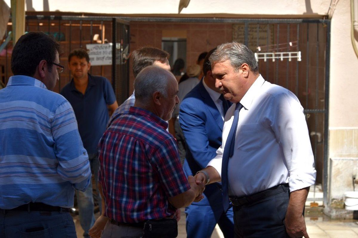 Başkan Çerçi Barbaros\'ta vatandaşlarla buluştu