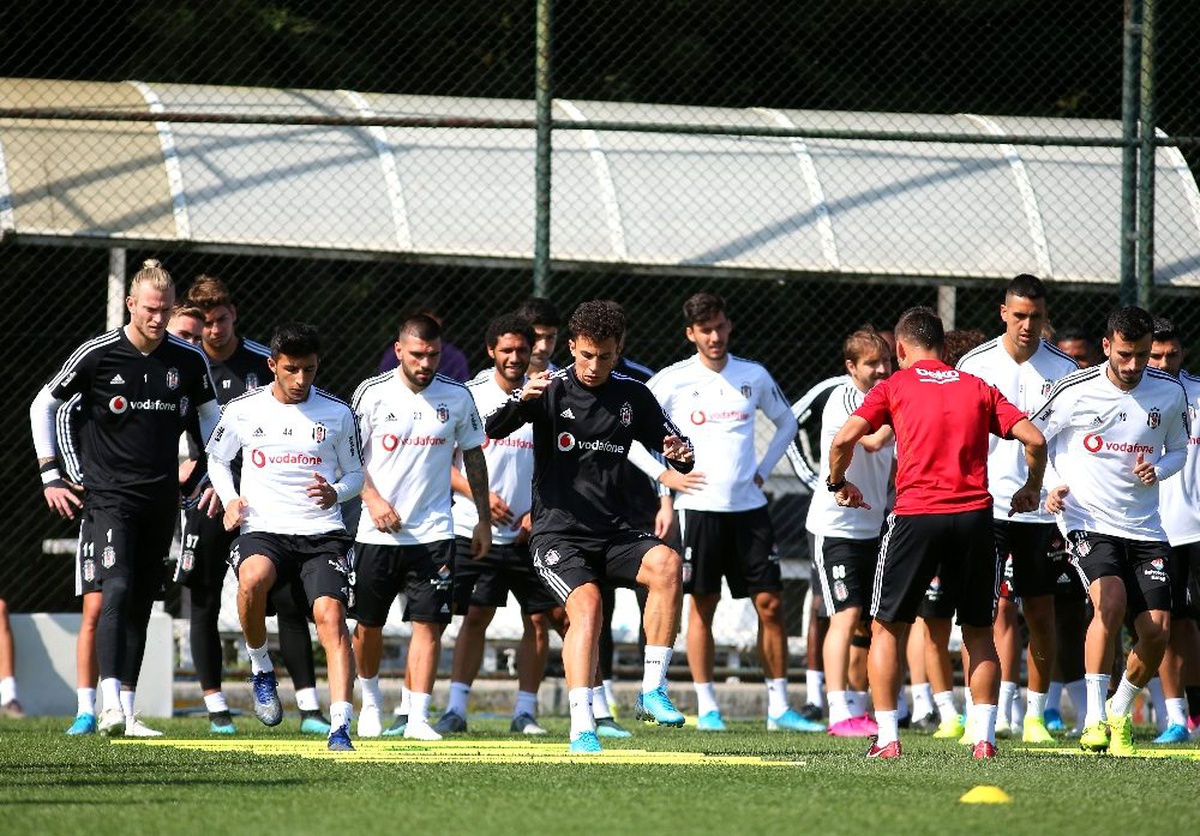 Beşiktaş kondisyon ve taktik çalıştı