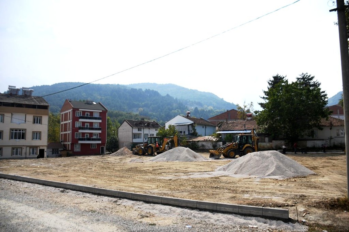 Cerrah Pazar Yerinin Yapımına Başlandı