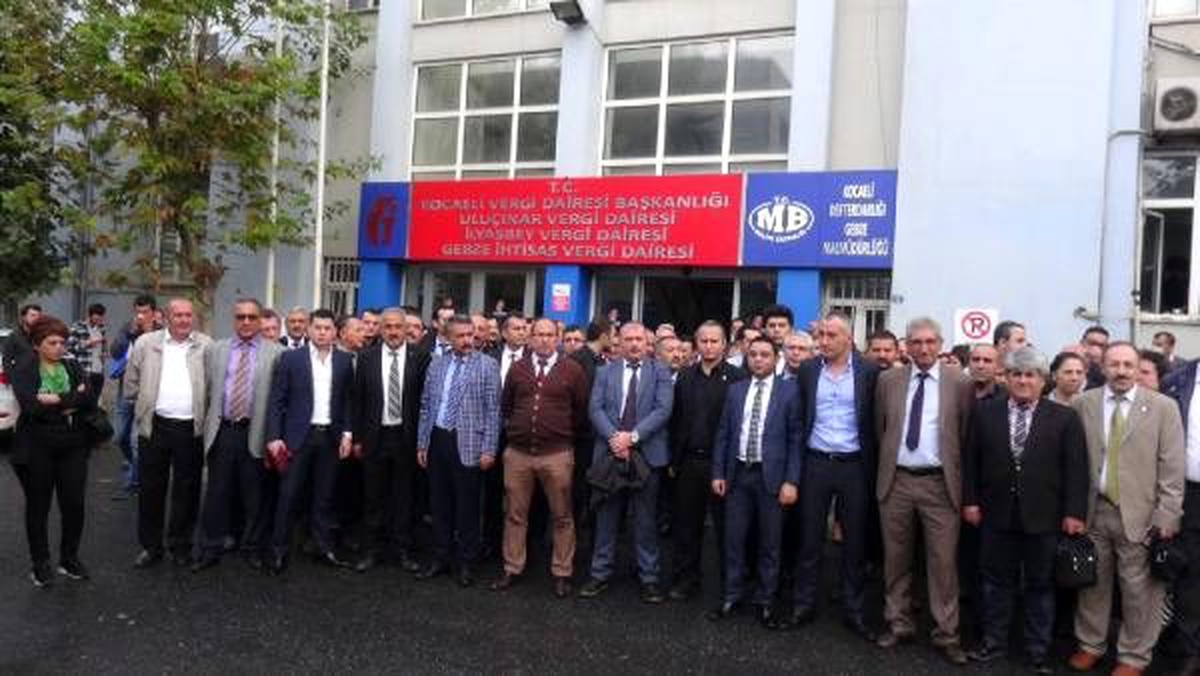Gebze vergi dairesi çalışanlarının \'bina\' endişesi