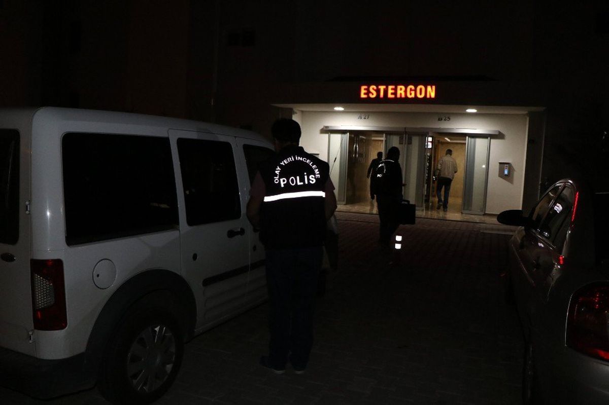 Kendini bıçaklayarak intihar etmek istedi