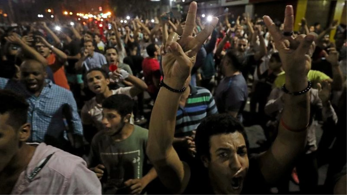 Mısır\'da Sisi yönetimine karşı gösterilerde bir haftada 2 bine yakın kişi gözaltına alındı