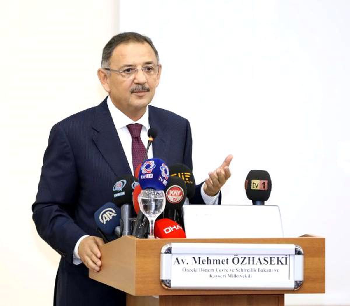 Özhaseki\'den \'deprem\' açıklaması: bize düşen tedbir almak (2)