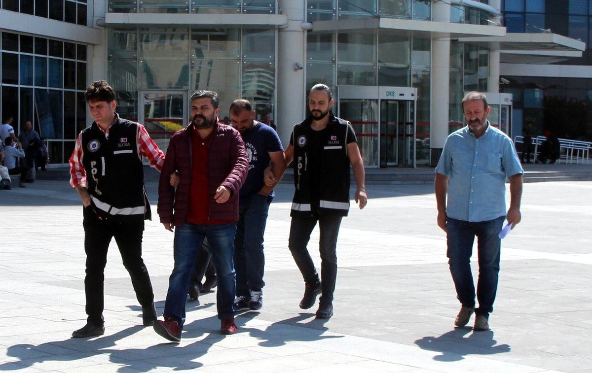 Sahte etiket ile hastanelere tıbbi malzeme veren 2 kişi tutuklandı