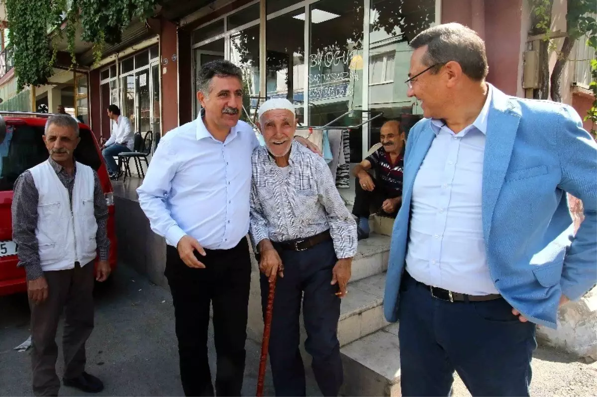 Sandal: "En fazla altyapı çalışması Bayraklı\'da"