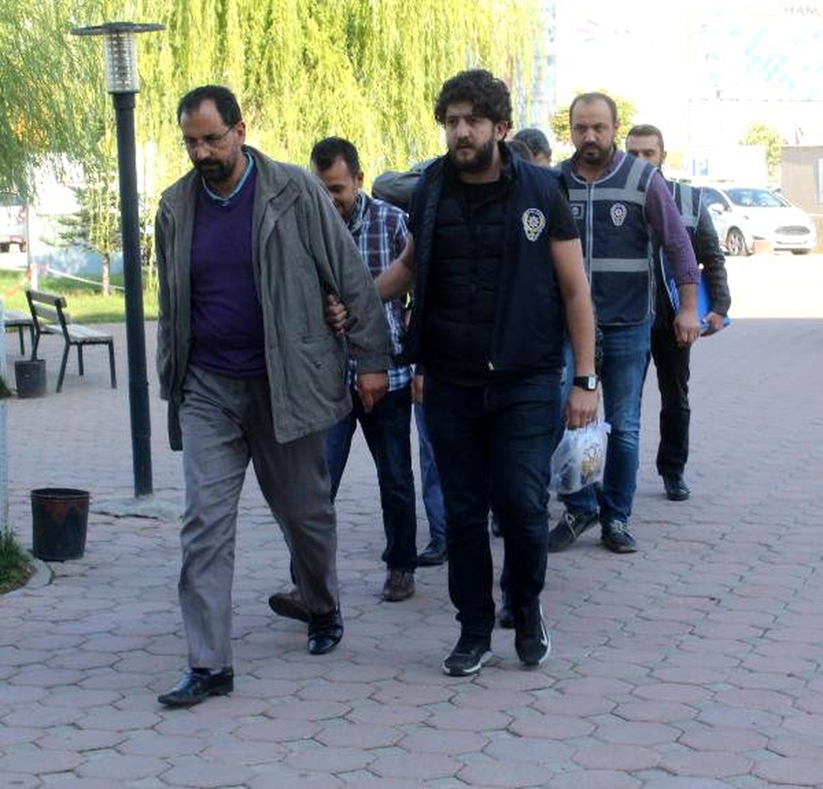 Sivas\'ta fetö şüphelisi 4 kişi serbest