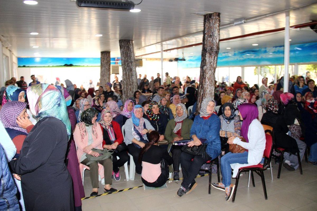 Soma\'da 75 kişilik geçici işe 700 başvuru