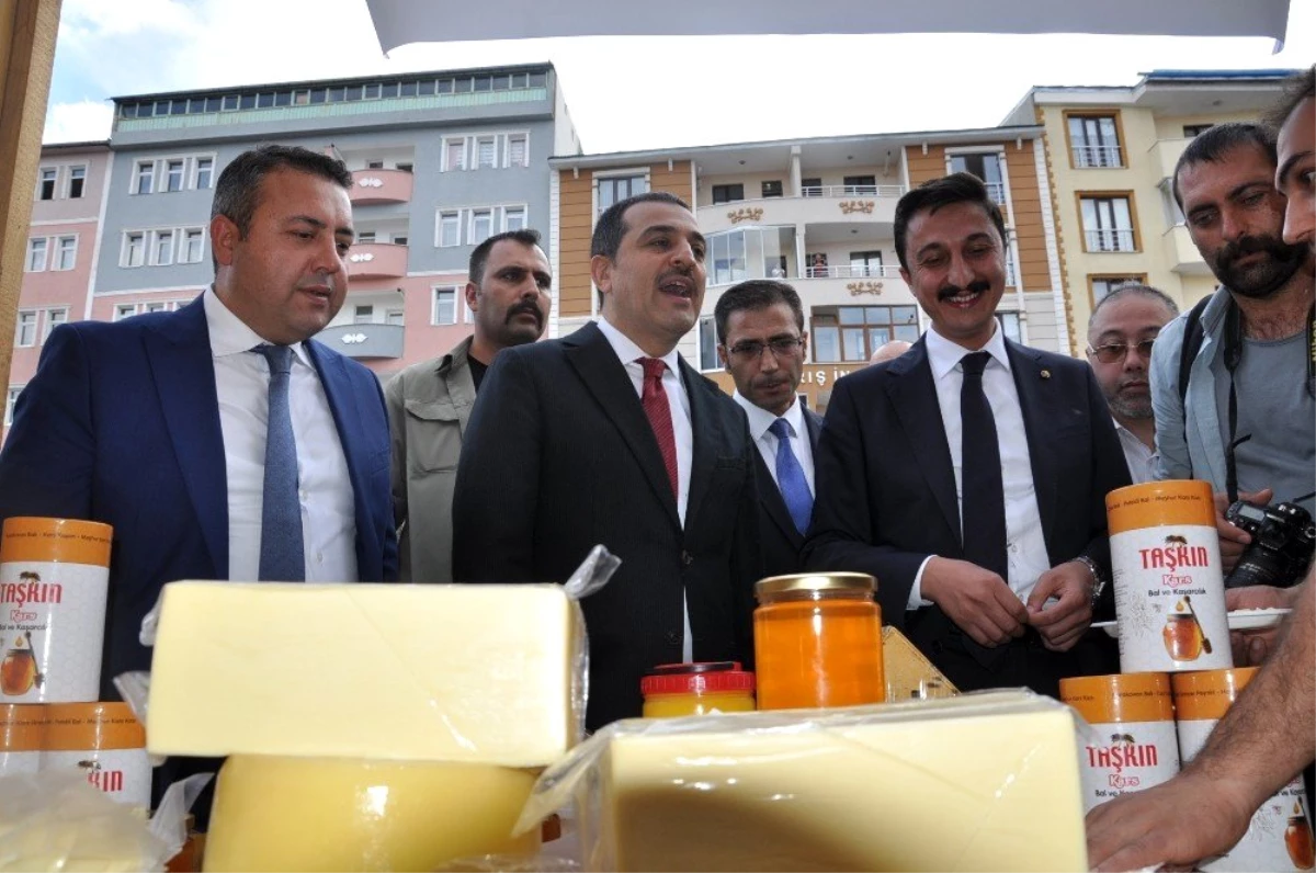 Türkiye\'nin yöresel peynirleri Kars\'ta buluştu